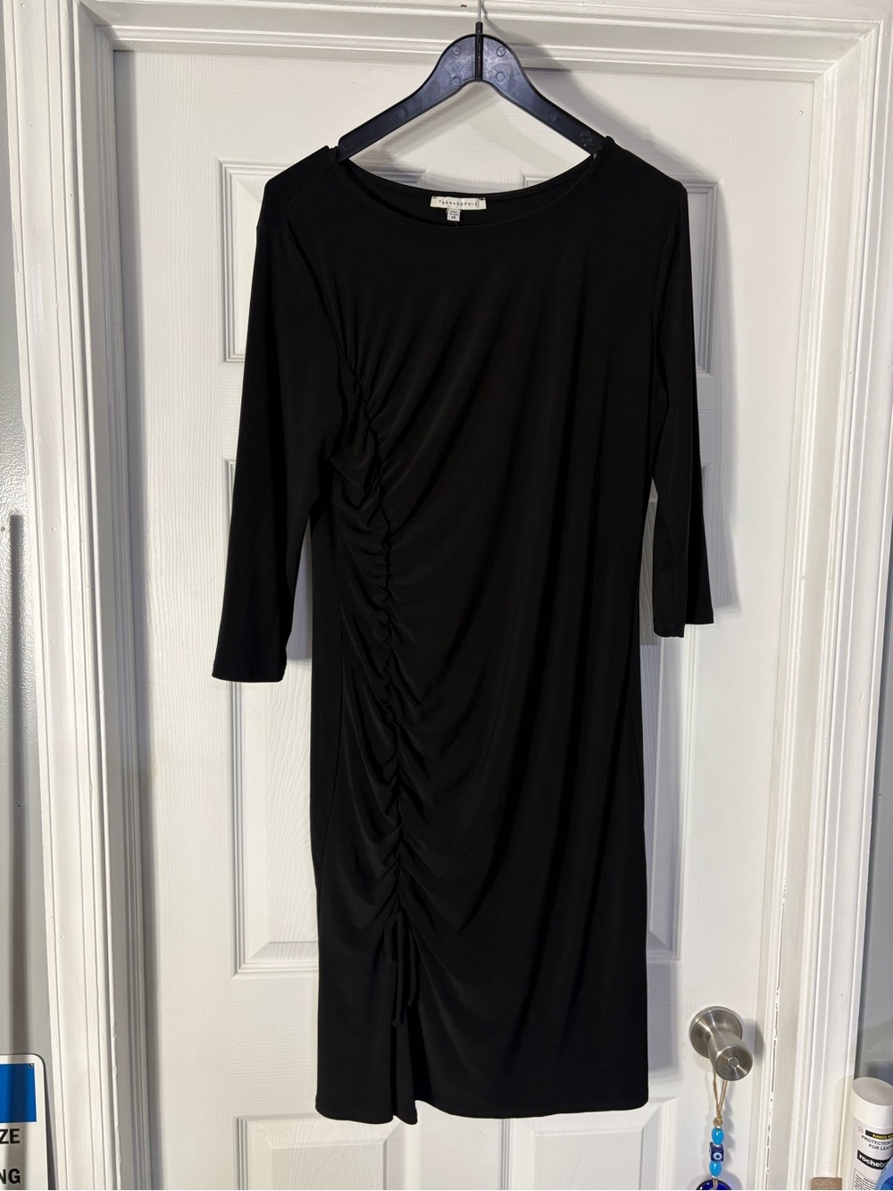 TASH & SOPHIE Black Long-Sleeve Ruched Side Dress